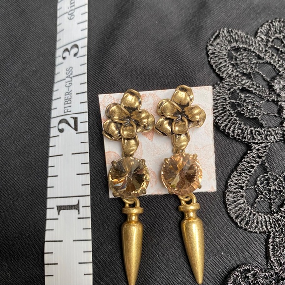 Stella & Dot Earrings - Picture 3 of 3